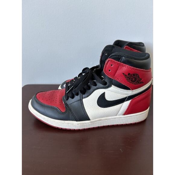 Size 8.5 - Nike Air‎ Jordan 1 Retro OG High Bred Toe Black Red White 555088-610 main image 6